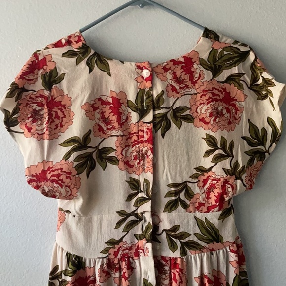 Urban Outfitters Floral Midi dress - Picture 6 of 7